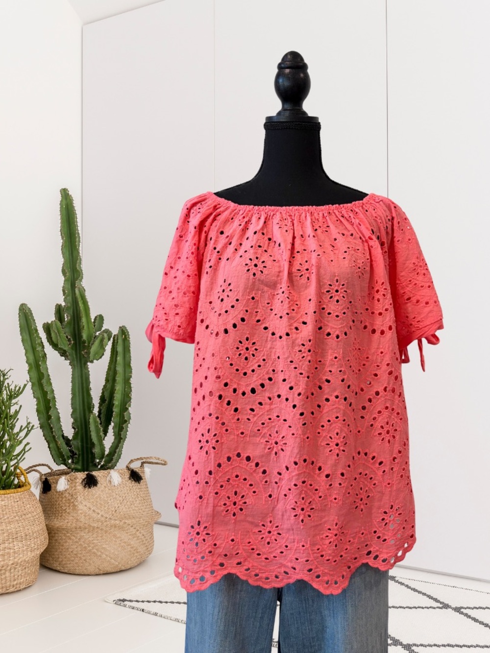 M Made in Italy Short Sleeve Eyelet Bow Sleeve Top